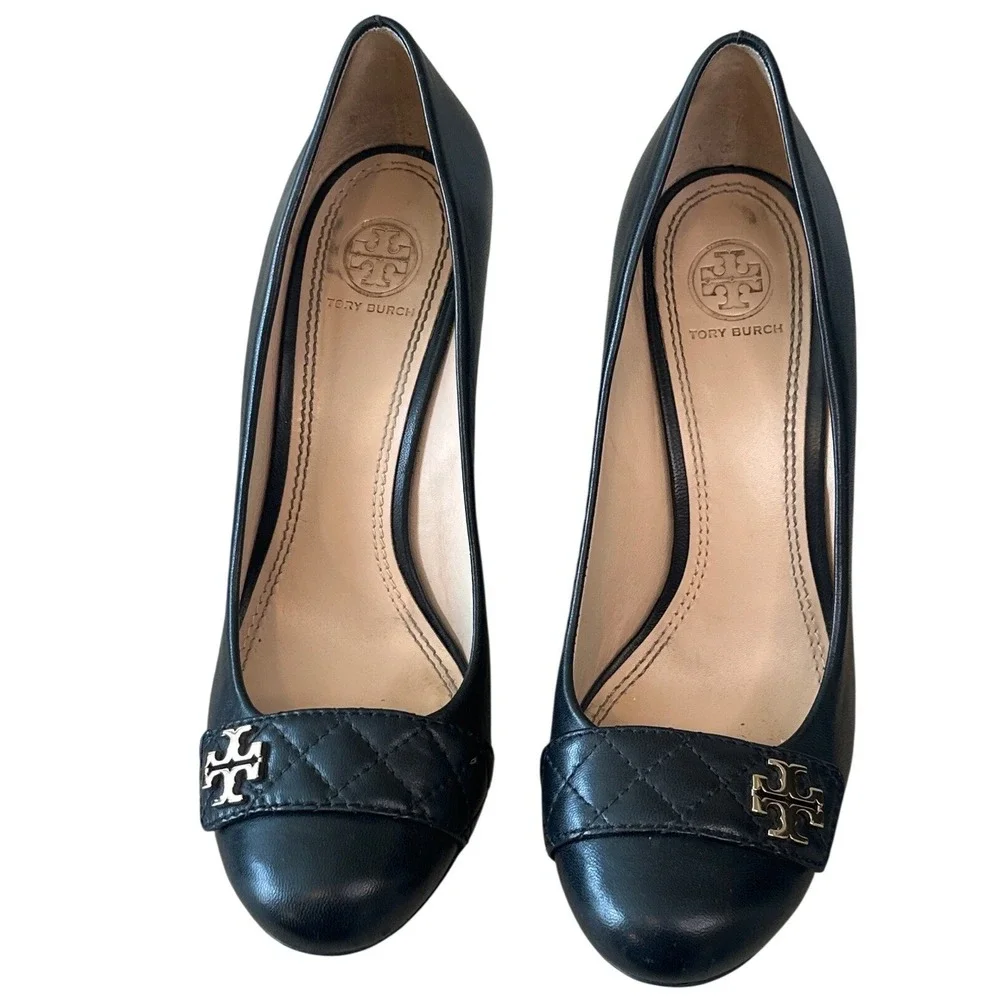 Tory Burch Marion Quilted Leather Wedge Pumps Black Gold Logo Size 8.5
